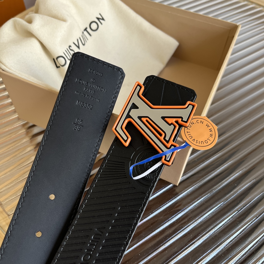 L. 가죽 LV 4cm 엠보 양면 벨트 블랙