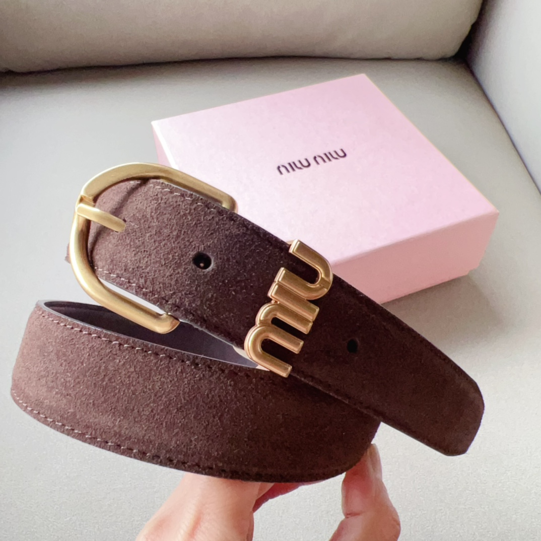 미우미우 골드 모노그램 스웨이드 벨트 3.0cm